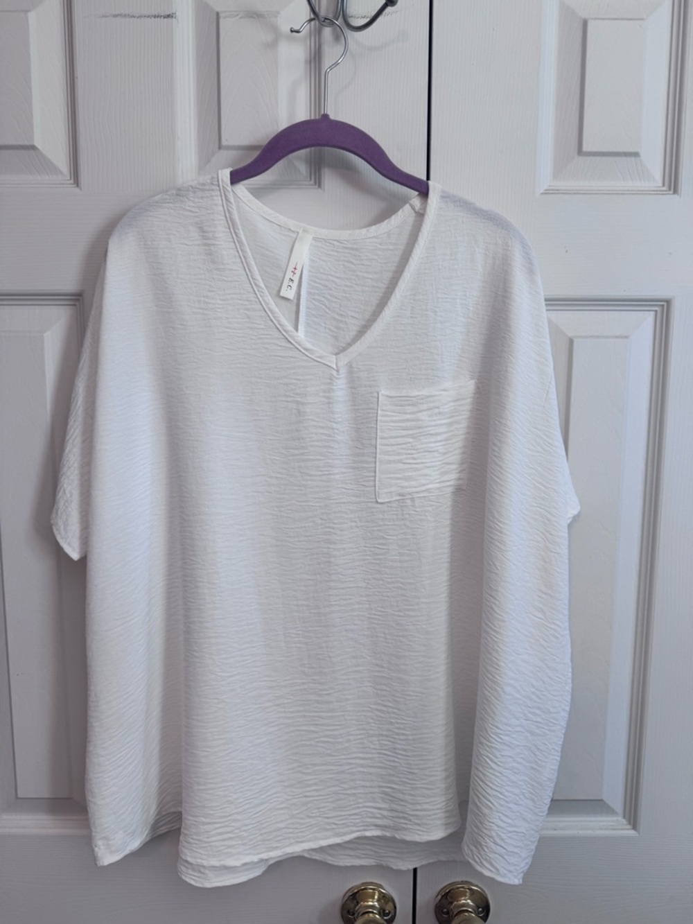 Relaxed V-Neck Pocket Blouse - White